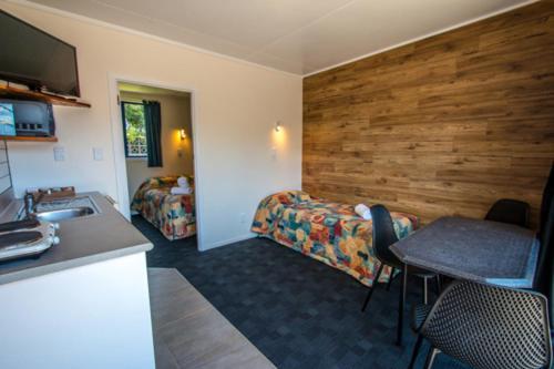 New Plymouth Top 10 Holiday Park Eksteriør billede