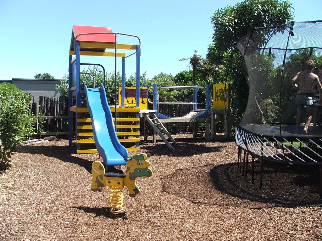 New Plymouth Top 10 Holiday Park Eksteriør billede