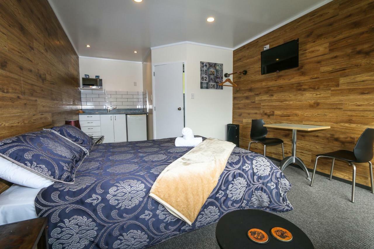 New Plymouth Top 10 Holiday Park Eksteriør billede